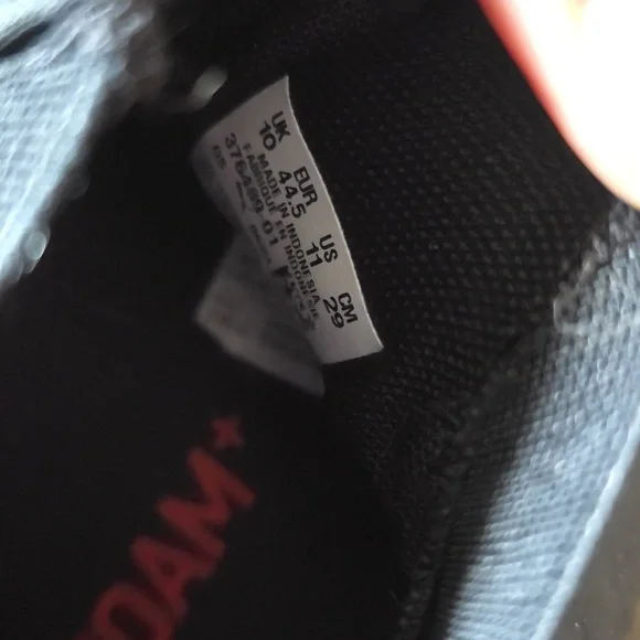 Puma Contempt Training Sneakers - Picture 8 of 8